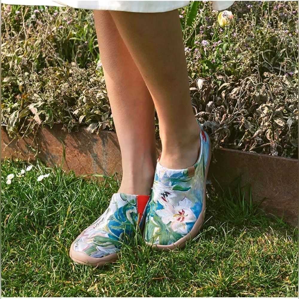 UIN Women's Floral Art Sneaker Painted Canvas Slip-On Travel Shoes(Yawning Lily) - Picture 4 of 8